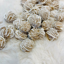 Load image into Gallery viewer, Desert Rose Tumble
