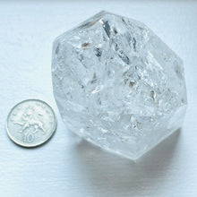 Load image into Gallery viewer, Crackle Quartz Point
