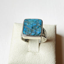 Load image into Gallery viewer, Labradorite Rough Square Ring #2 - US 5.5
