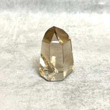 Load image into Gallery viewer, Natural Citrine Point (6x5x3cm)
