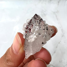 Load image into Gallery viewer, Hematoid inclusions Quartz - Namibia
