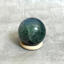 Load image into Gallery viewer, Fluorite Sphere L (6cm)

