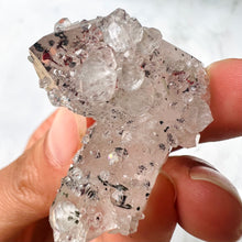 Load image into Gallery viewer, Hematoid inclusions Quartz - Namibia
