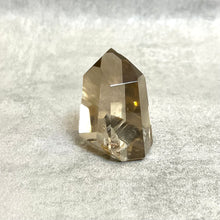 Load image into Gallery viewer, Natural Citrine Point (6x5x3cm)
