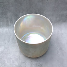 Load image into Gallery viewer, 8&quot; C#+25 Laughing Buddha Supreme, Platinum (inside) Crystal Tones Alchemy Singing Bowl (117790)
