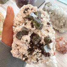 Load image into Gallery viewer, Apophyllite Garden with Scolecite
