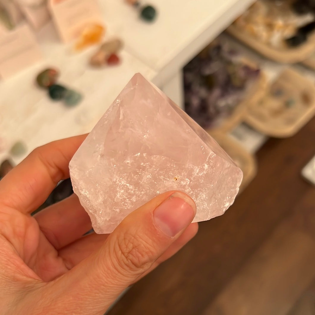 Rose Quartz Rough Point S