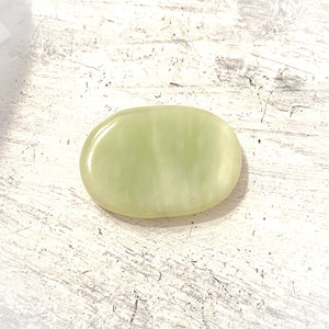 Green Jade Flatstone (4x5cm)