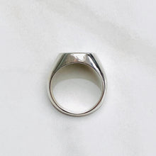 Load image into Gallery viewer, Malachite Signet Ring
