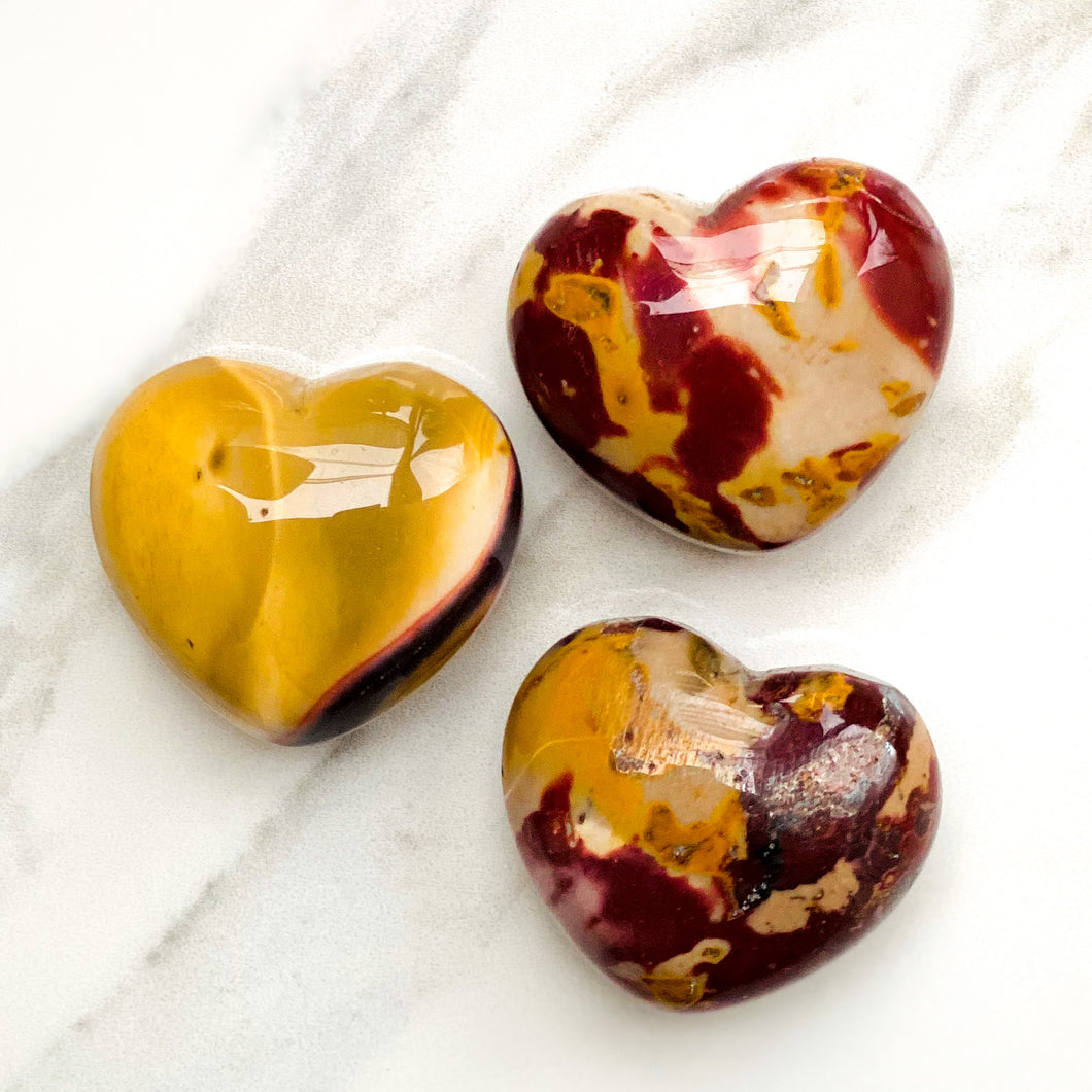 Mookaite Heart medium (4-5cm)
